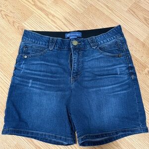 Democracy Blue Jean Shorts Modern Casual Style